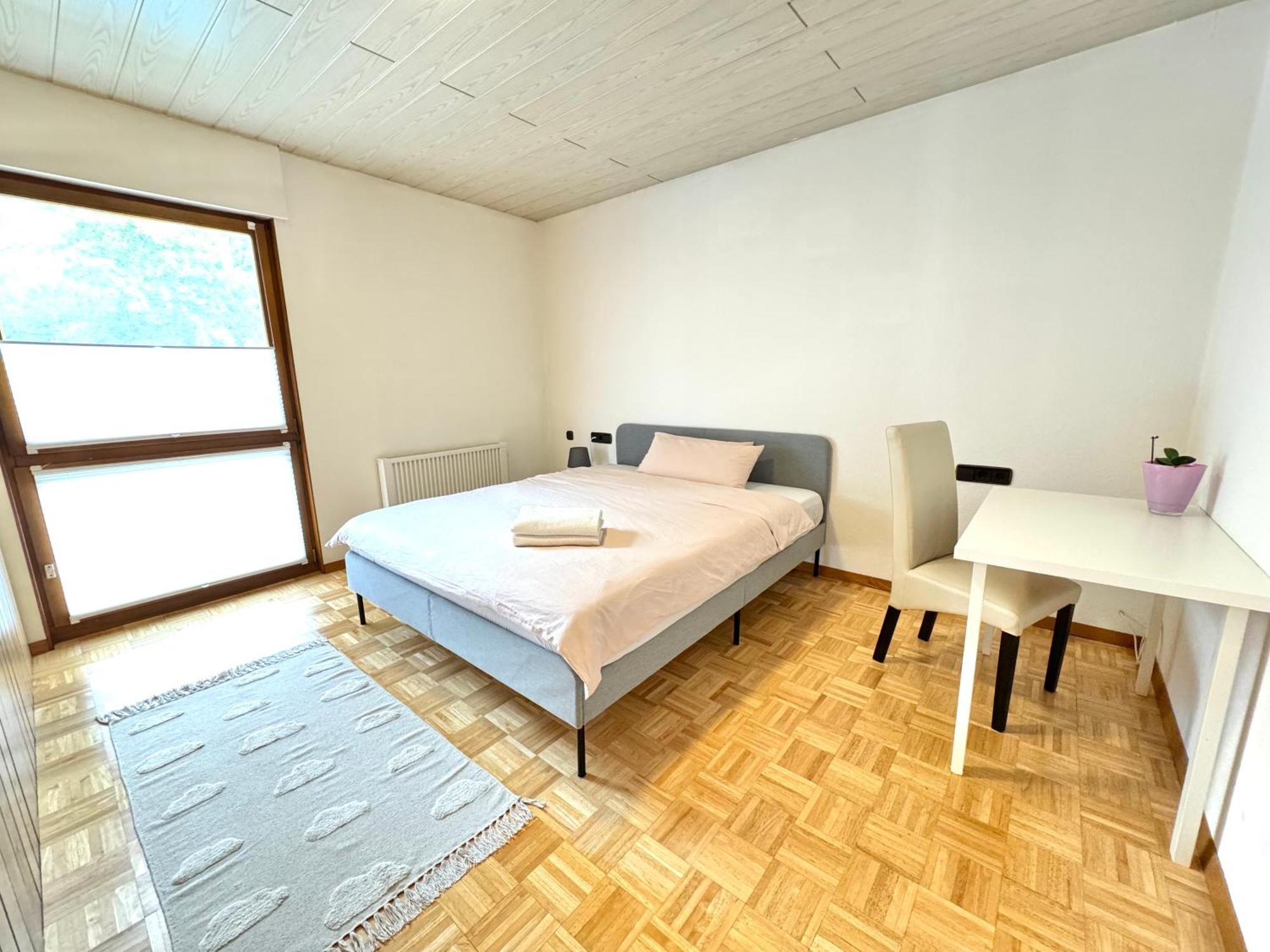 Apartment H&h - Full Equipped Near Mercedes In