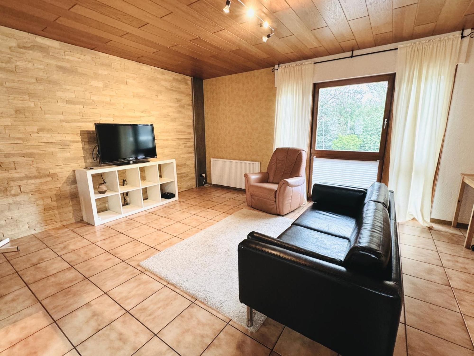 H&h - Full Equipped Near Mercedes In Sindelfingen